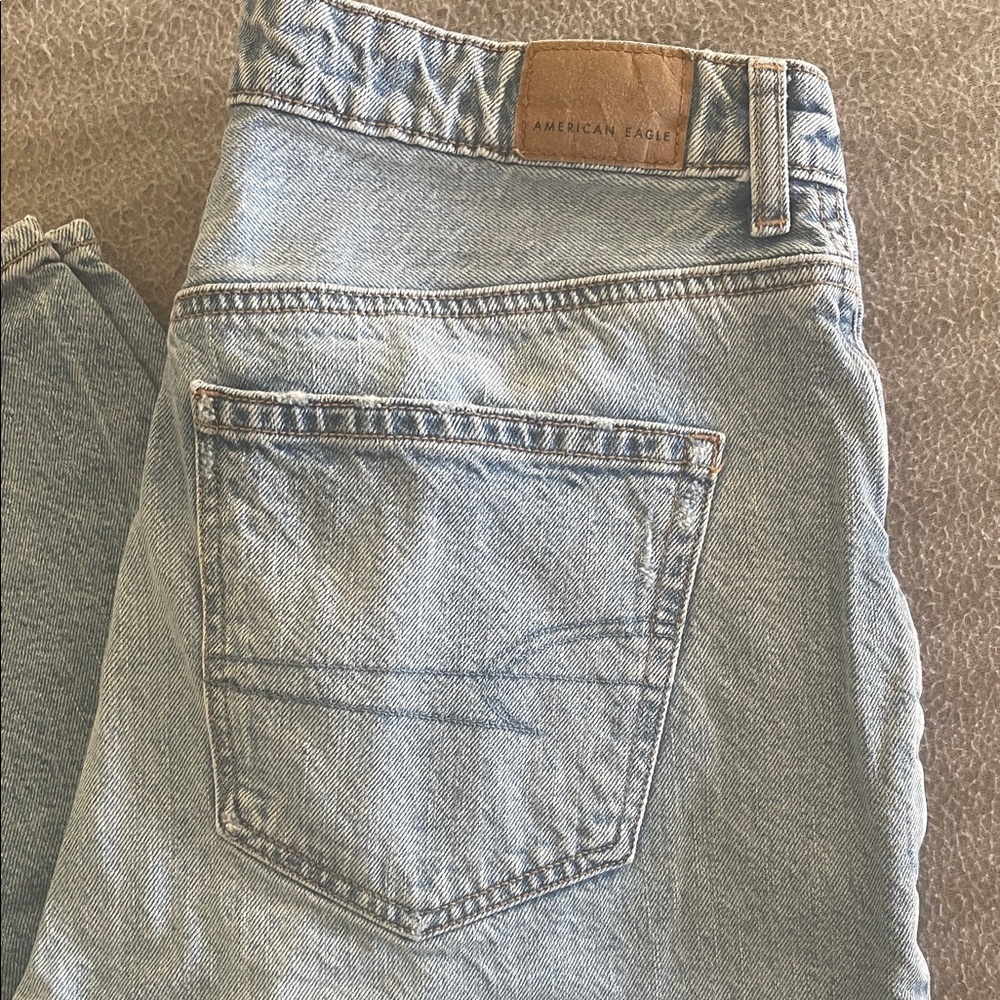 American Eagle Outfitters Light Blue Straight Jeans - Picture 2 of 4